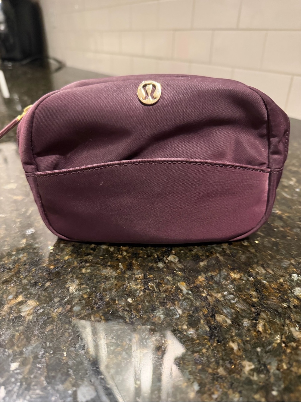 City essentials pouch mini 2L-black plum